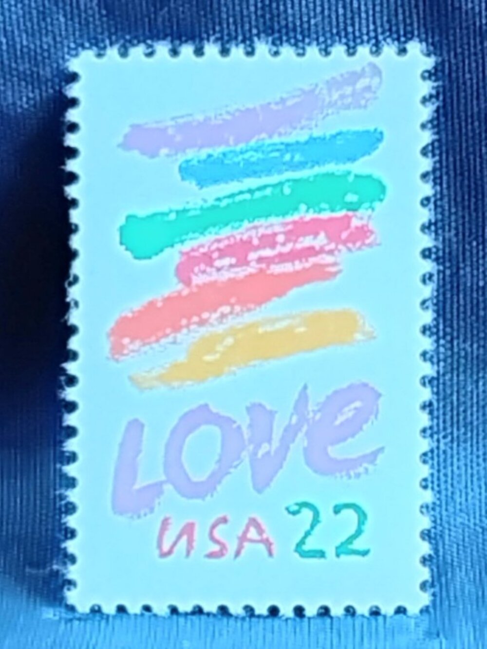 Uncirculated USA 1985 Love 22 Cent Stamp!!